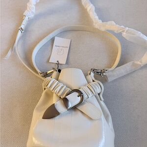 Cream Women’s Leather Bucket Bag - Stylish Everyday Tote